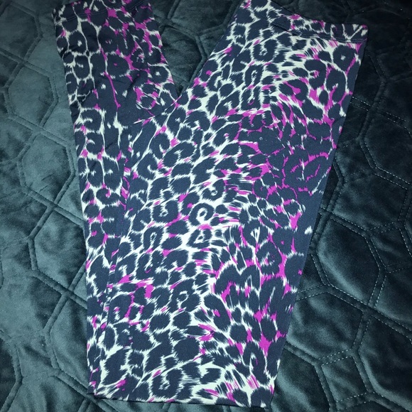 BCBG Leggings - Picture 2 of 6